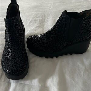 Fly London Black Textured Ankle Boots